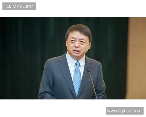 周强专访：从青涩球员到足球教练的成长与反思